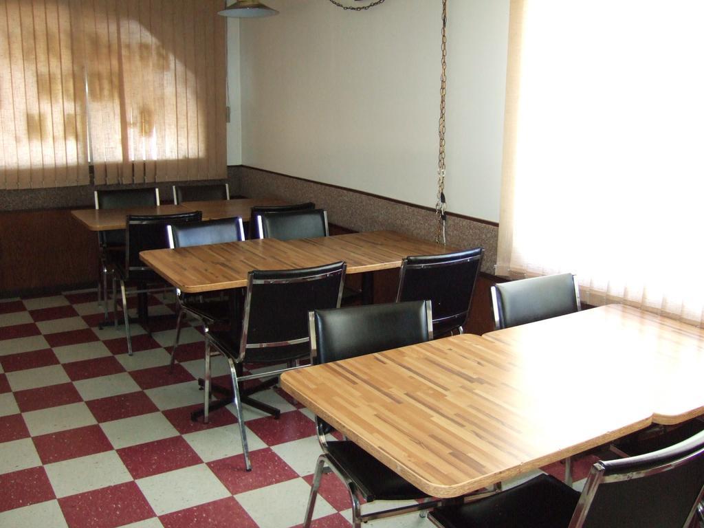 Wild Rose Inn Vegreville Екстериор снимка