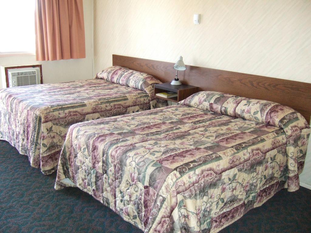 Wild Rose Inn Vegreville Стая снимка