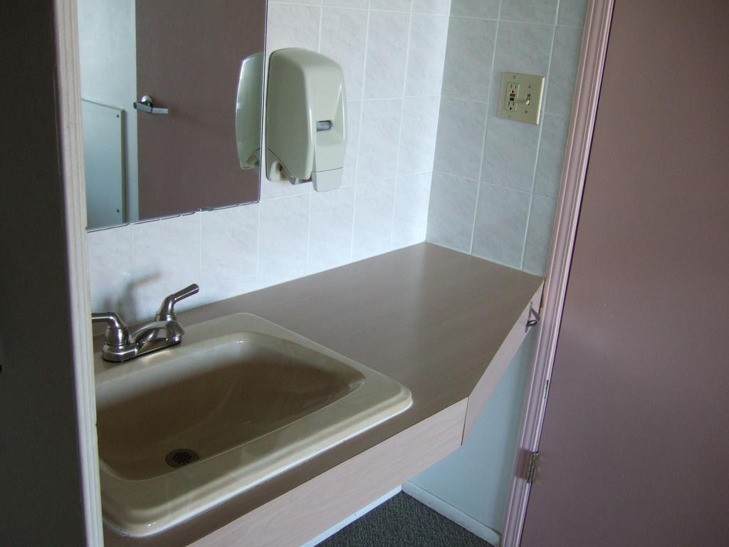 Wild Rose Inn Vegreville Екстериор снимка