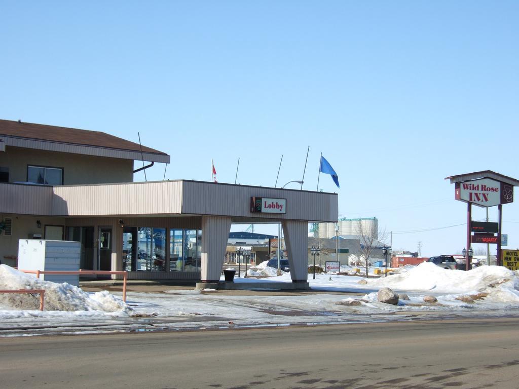 Wild Rose Inn Vegreville Екстериор снимка